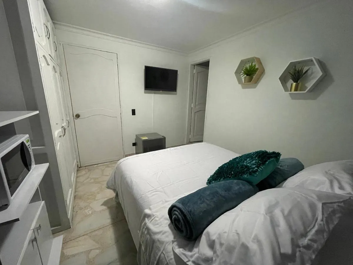 Apartamento Habitacion Privada Y Comoda Medellin -Laureles 5 0*,