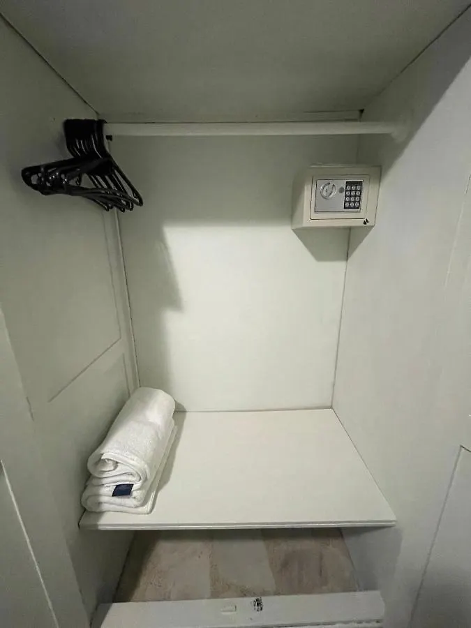 Apartamento Habitacion Privada Y Comoda Medellin -Laureles 5