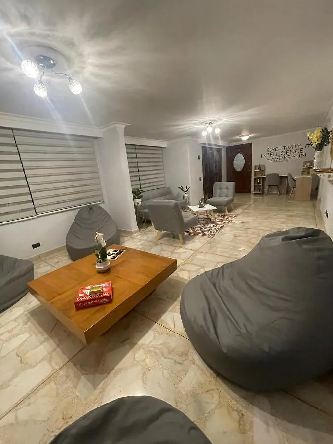 Homestay Habitacion Privada Y Comoda Medellin -Laureles 5 Apartment