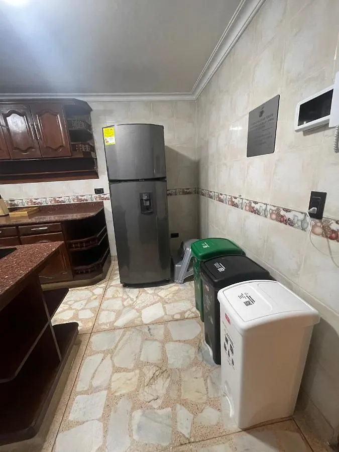 Habitacion Privada Y Comoda Medellin -Laureles 5 Apartment Homestay